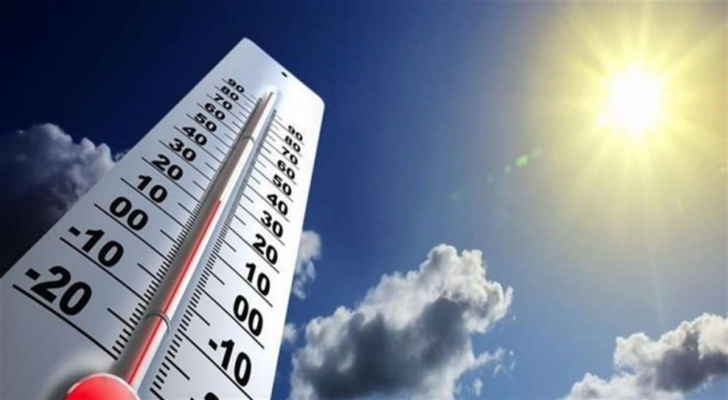 طقس حار نسبي في أغلب مناطق المملكة